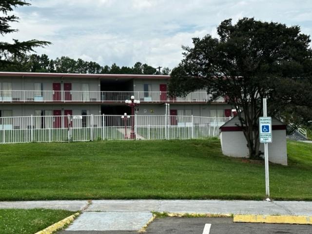 Loyalty Inn Charlotte Airport Ngoại thất bức ảnh